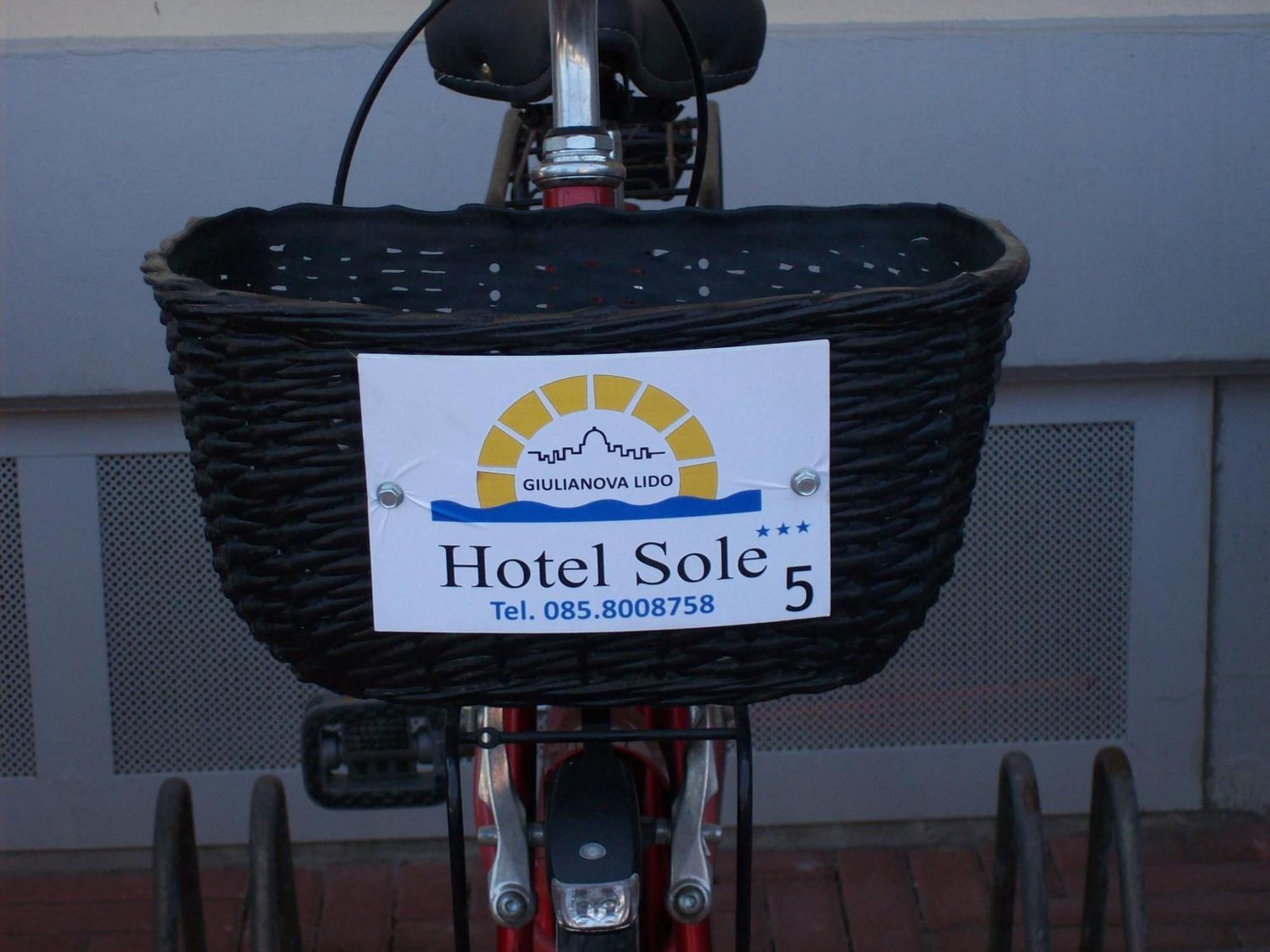 Hotel Sole ジュリアノーヴァ エクステリア 写真
